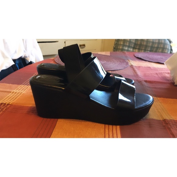 Platform Sandals - Picture 2 of 5